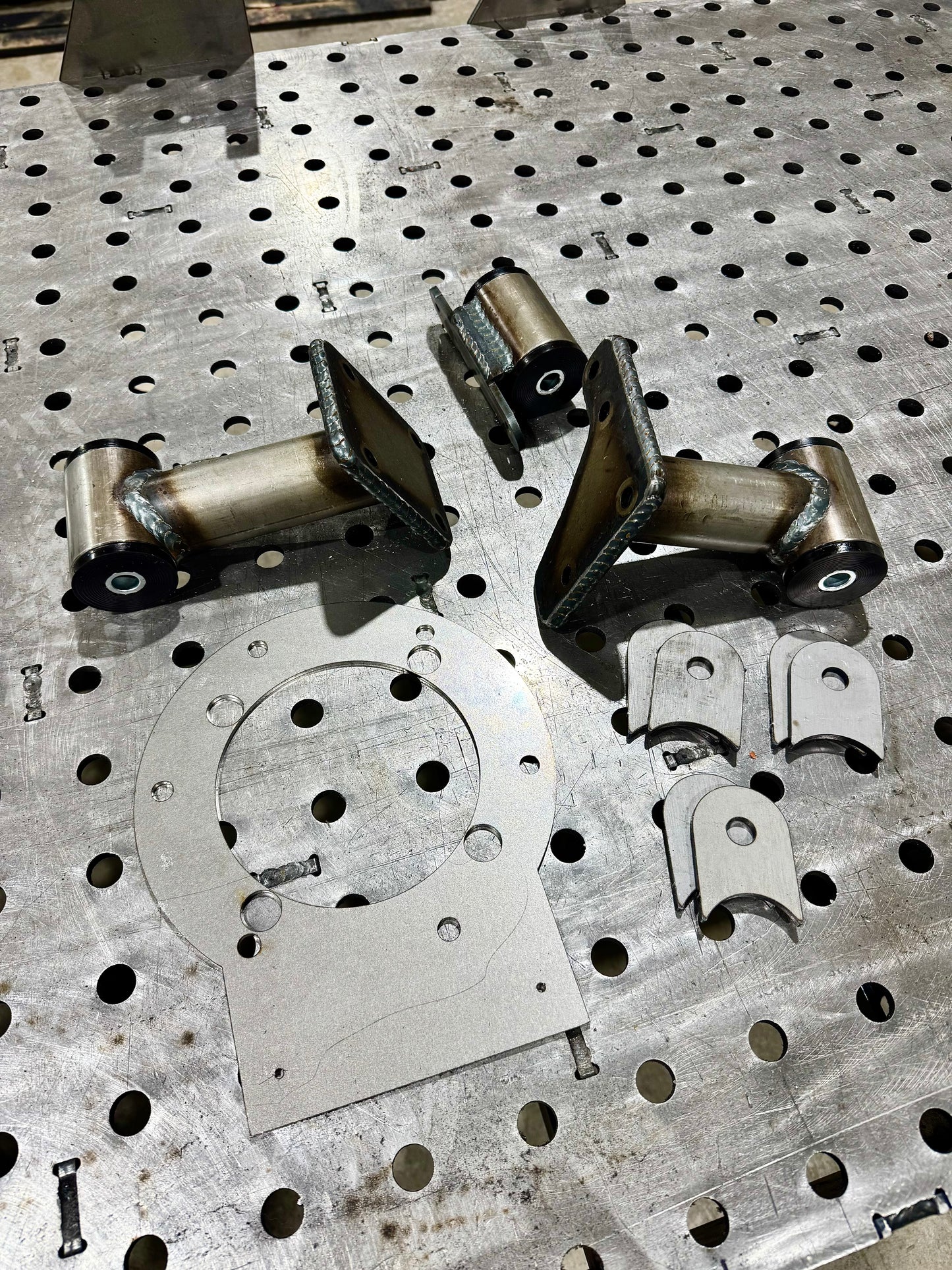 Trail Chassis 3.9/700r4(4l60) Drivetrain Mount Kit