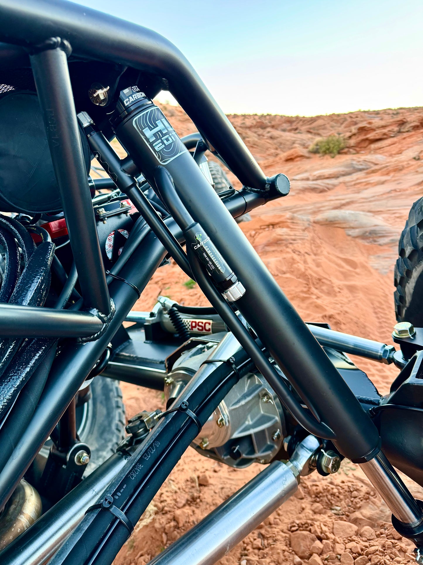 Hulse Edition Carbon 2.5" 2-Tube Bypass Airshock - Pre-Order 20% Deposit