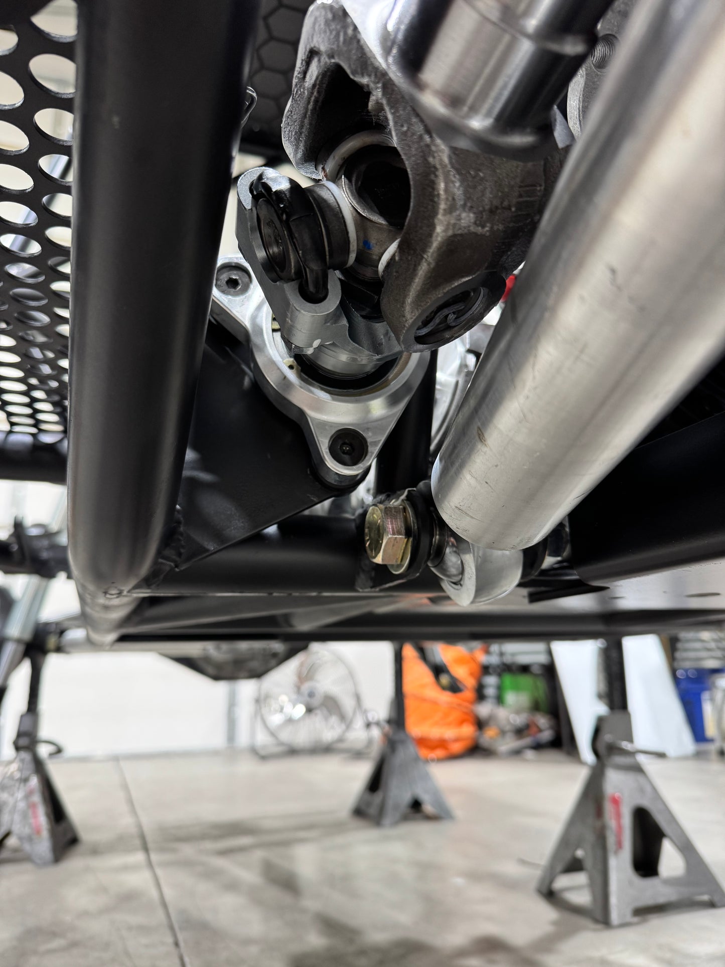 Trail Chassis Carrier Bearing Mount