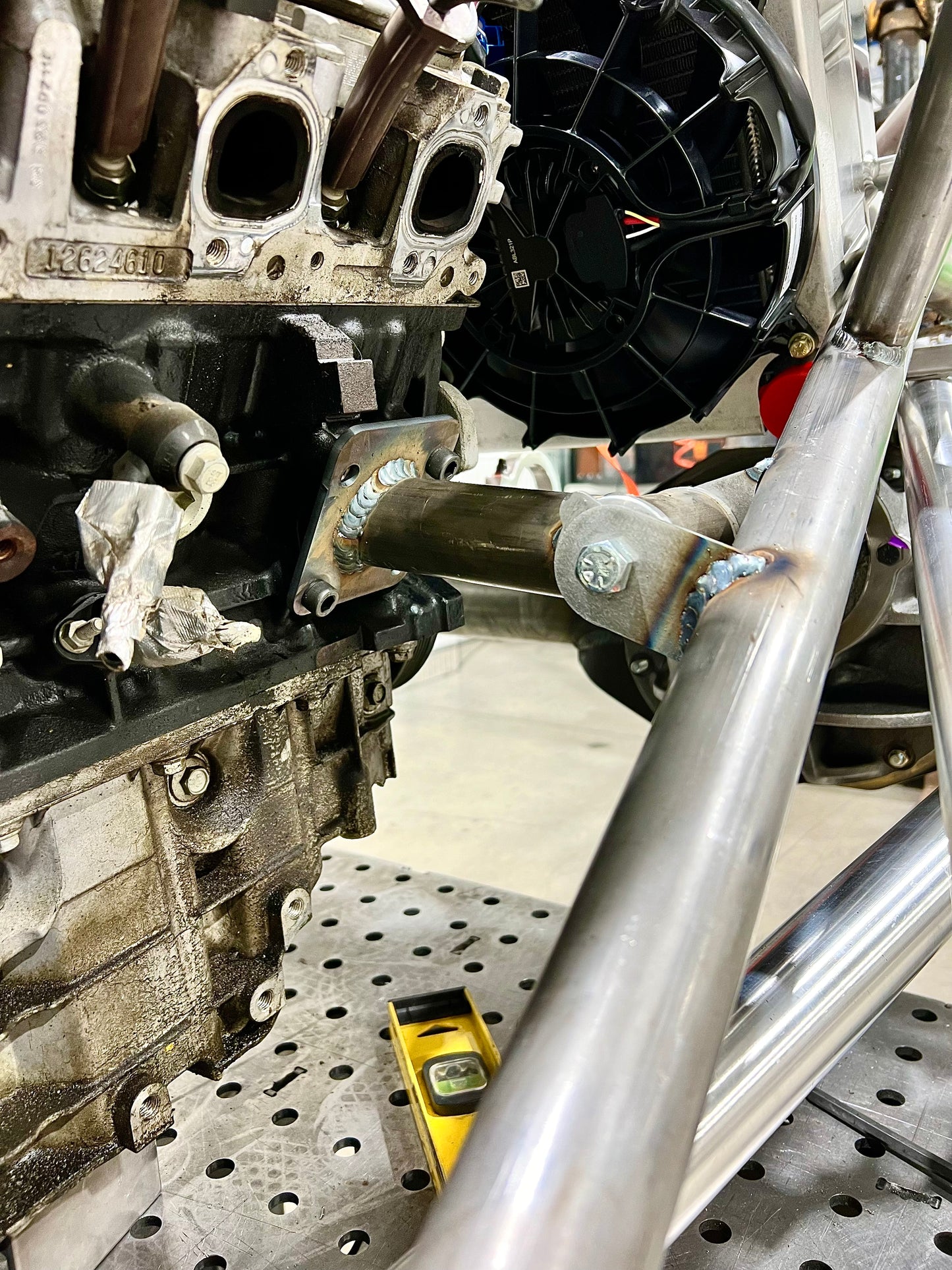 Trail Chassis 3.9/700r4(4l60) Drivetrain Mount Kit