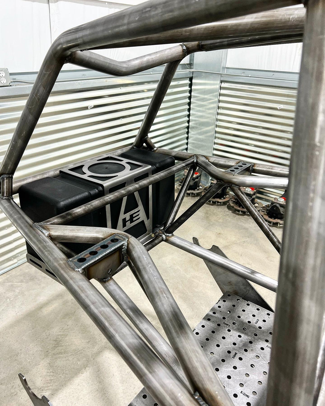 Trail Chassis Fuel cell, Cage, and Mount Hulse Engineering