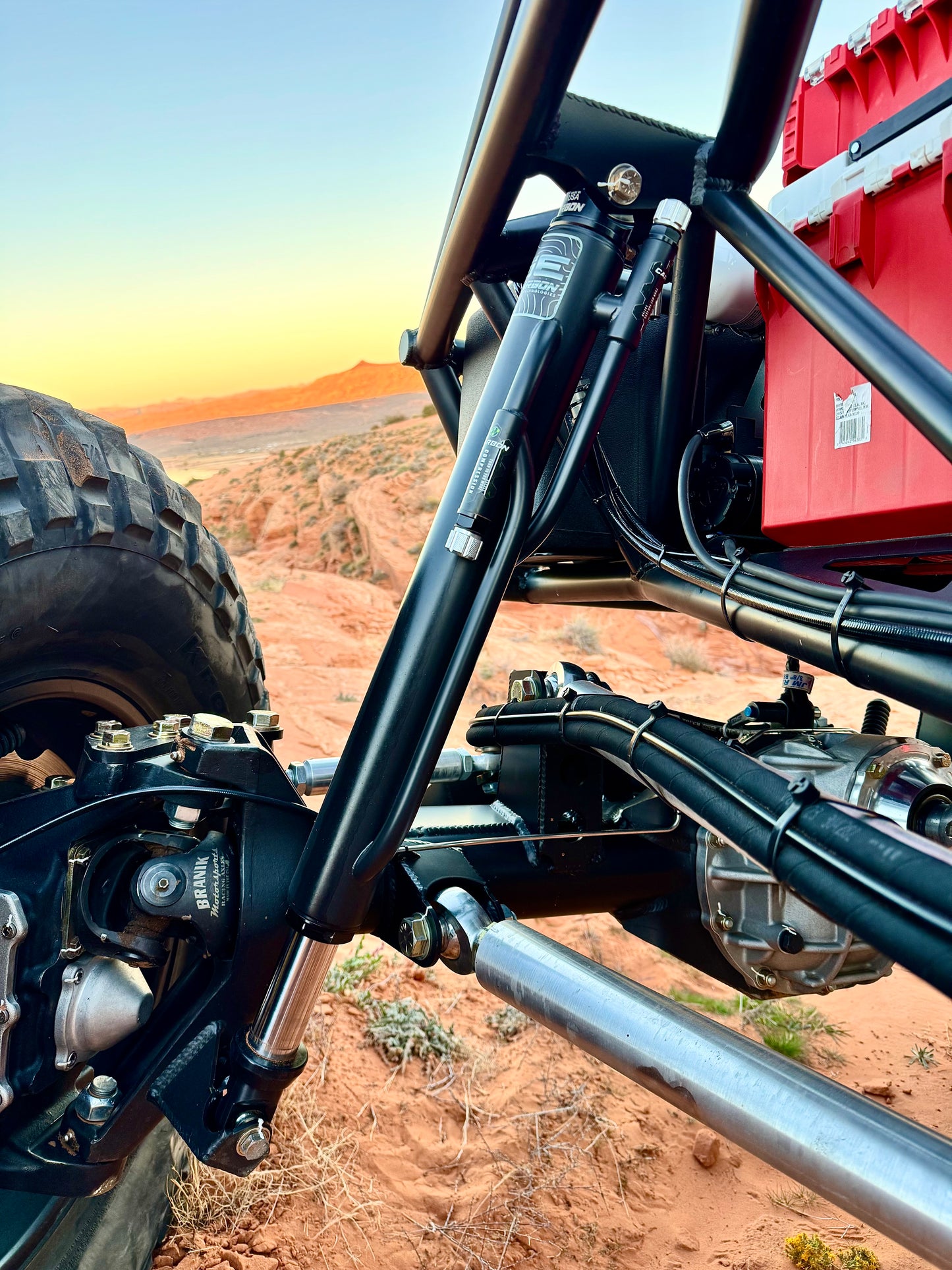 Hulse Edition Carbon 2.5" 2-Tube Bypass Airshock - Pre-Order 20% Deposit